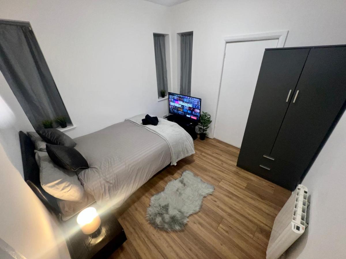 Leisure Studio Flat In Golders Green 런던 외부 사진